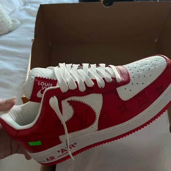 Nike
x Louis Vuitton Air Force 1 sneakers - Picture 2 of 8